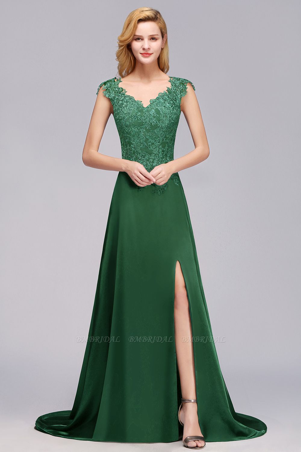BMbridal Elegant V-Neck Dark Green Lace Bridesmaid Dresses with Front-Slit