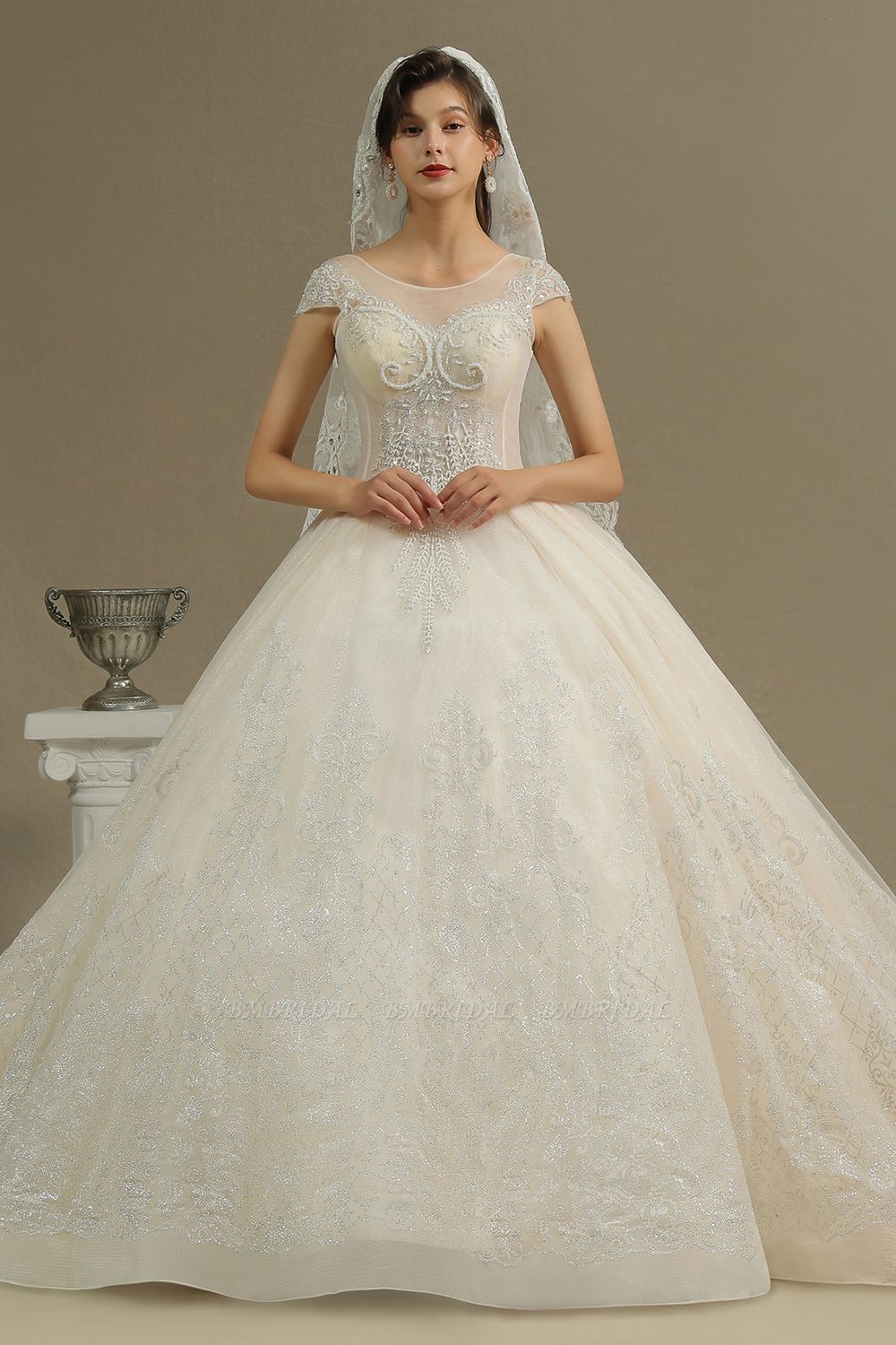 BMbridal Cap Sleeves Lace Ball Gown Wedding Scoop Neck