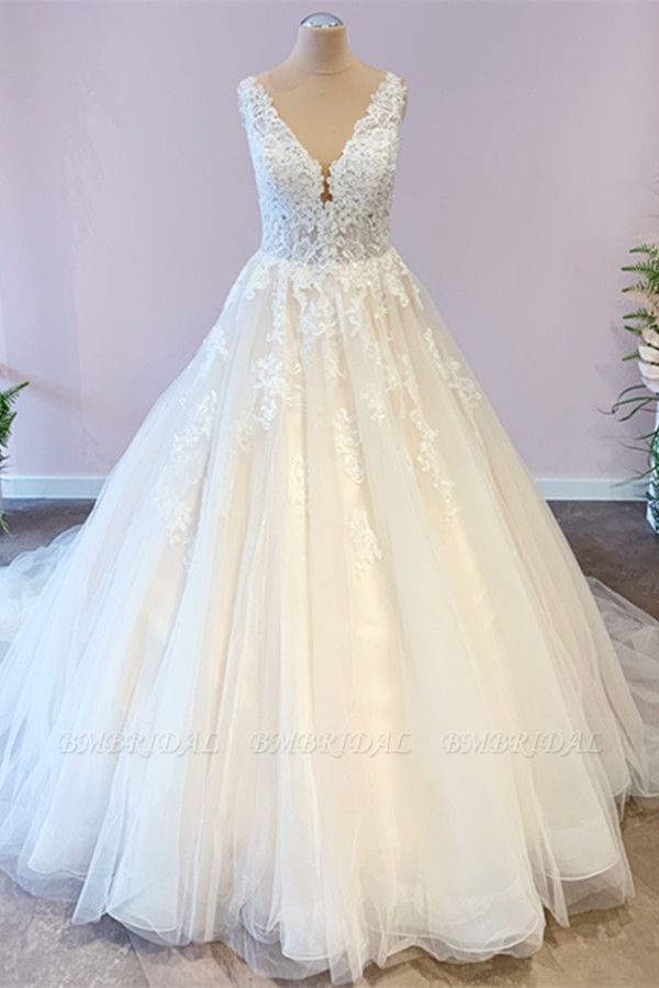 BMbridal V-Neck Sleeveless Ball Gown Wedding Dress Lace Appliques