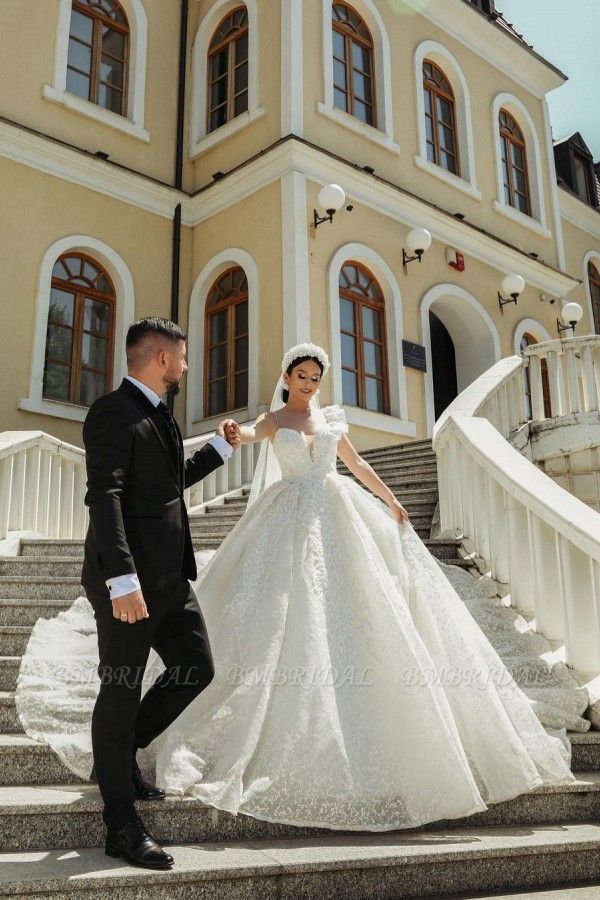 BMbridal V-Neck Sleeveless Prince Wedding Dress Ball Gown With Lace