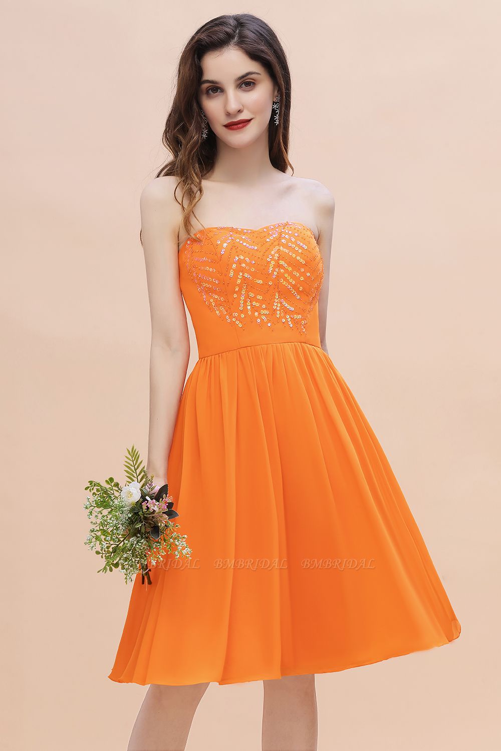 BMbridal Pretty Strapless Sweetheart Chiffon Sequins Short Bridesmaid Dress with Ruffles