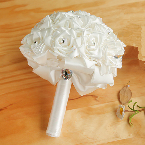 Bunter Seidenrosen-Hochzeits-Blumenstrauß mit Kristallen_1