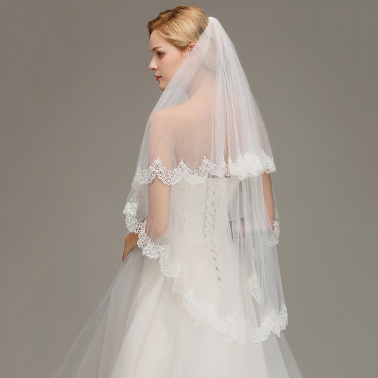 BMbridal Elegant Two Layers Lace Edge Wedding Veil Appliques Long Bridal Veil_5