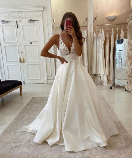 BMbridal V-Neck Sleeveless Wedding Dress Ivory Lace Bridal Gowns_4