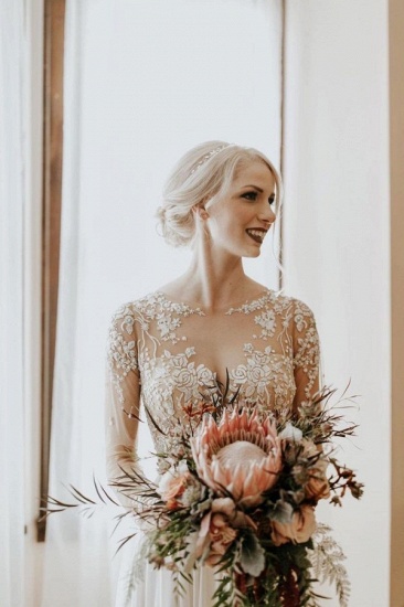 BMbridal Long Sleeves Lace Wedding Dress Beach Bridal Wears_4