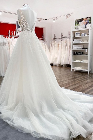 BMbridal Elegant V Neck Tulle Ivory Lace A-Line Wedding Dresses_3