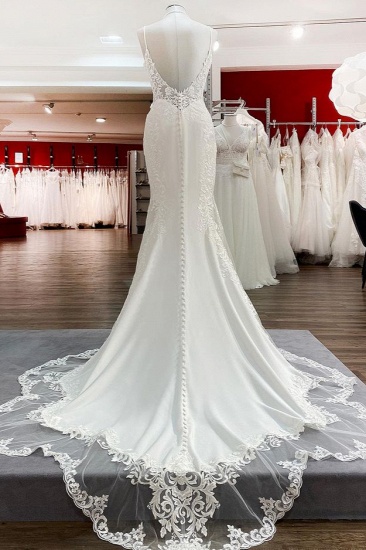 BMbridal Elegant Sleeveless White Lace Satin Mermaid Wedding Dresses_3