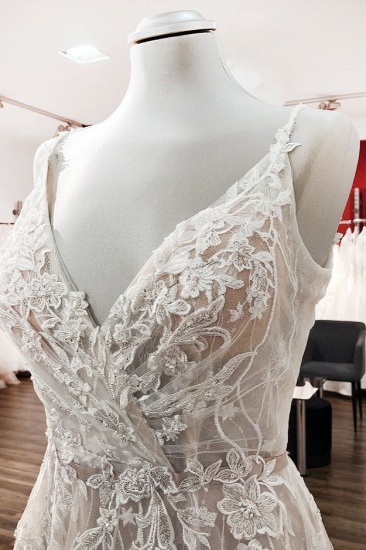 BMbridal Eye-taking Sleeveless Tulle V Neck Lace A-Line Wedding Dresses_4