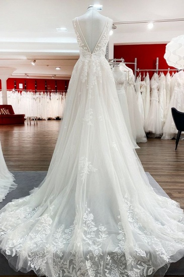 BMbridal Spaghetti Straps V Neck Tulle Ivory Lace A-Line Wedding Dresses_3