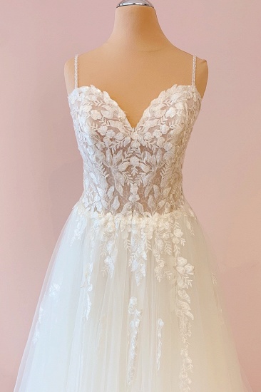 BMbridal Spaghetti-Straps V-Neck Tulle Wedding Dress With Lace Appliques_4
