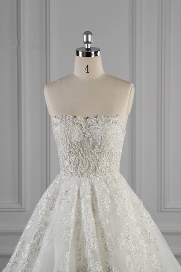 BMbridal Elegant Strapless White Lace Wedding Dress Sleeveless Appliques Ruffle Bridal Gowns Online_5
